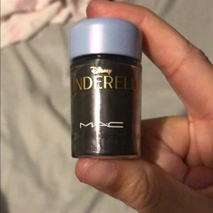 Mac Cinderella limit edition loose pigment